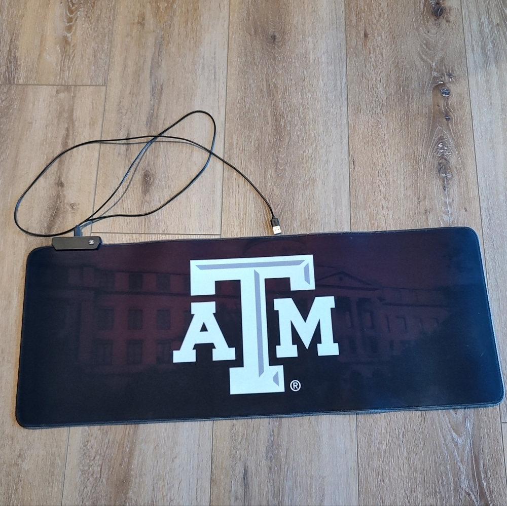Texas A&M Aggies RoHS Seven-Color LED Light Gaming Mouse Pad